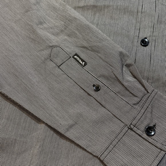 University Of Wisconsin Badgers Button Down Compression Shirt Mens Large NWT - Picture 5 of 8